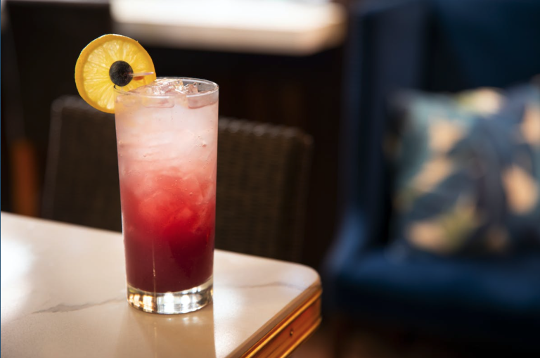 Blue Lagoon Bar & Grill Opens in Lago Mar in Texas City